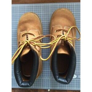 Timberland work boots Boys size 10 B2